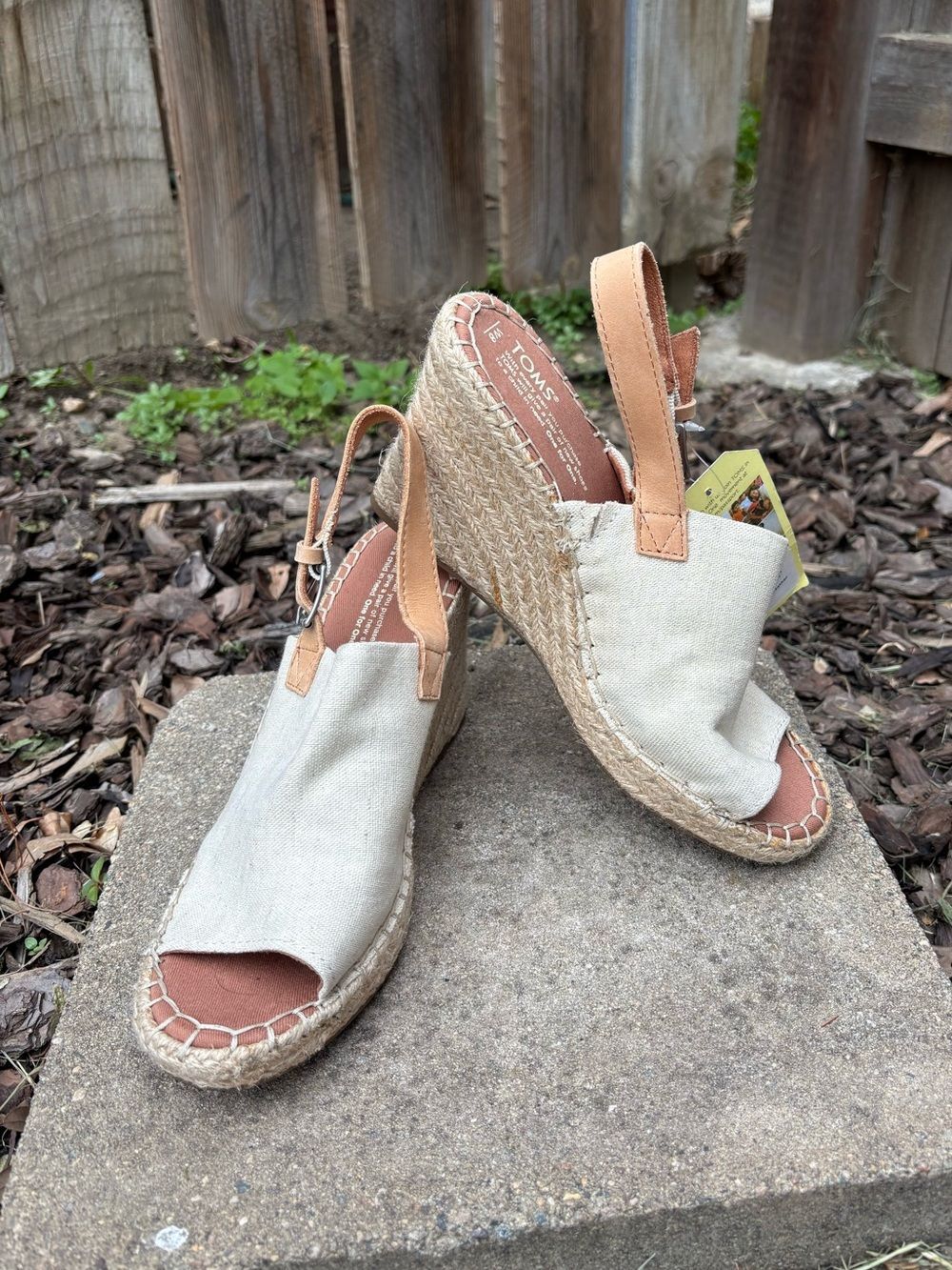 NEW TOMS Womens Beige Canvas Espadrille Wedge Sandals